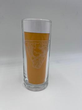 Glass with the German Hunting Terrier Association logo
